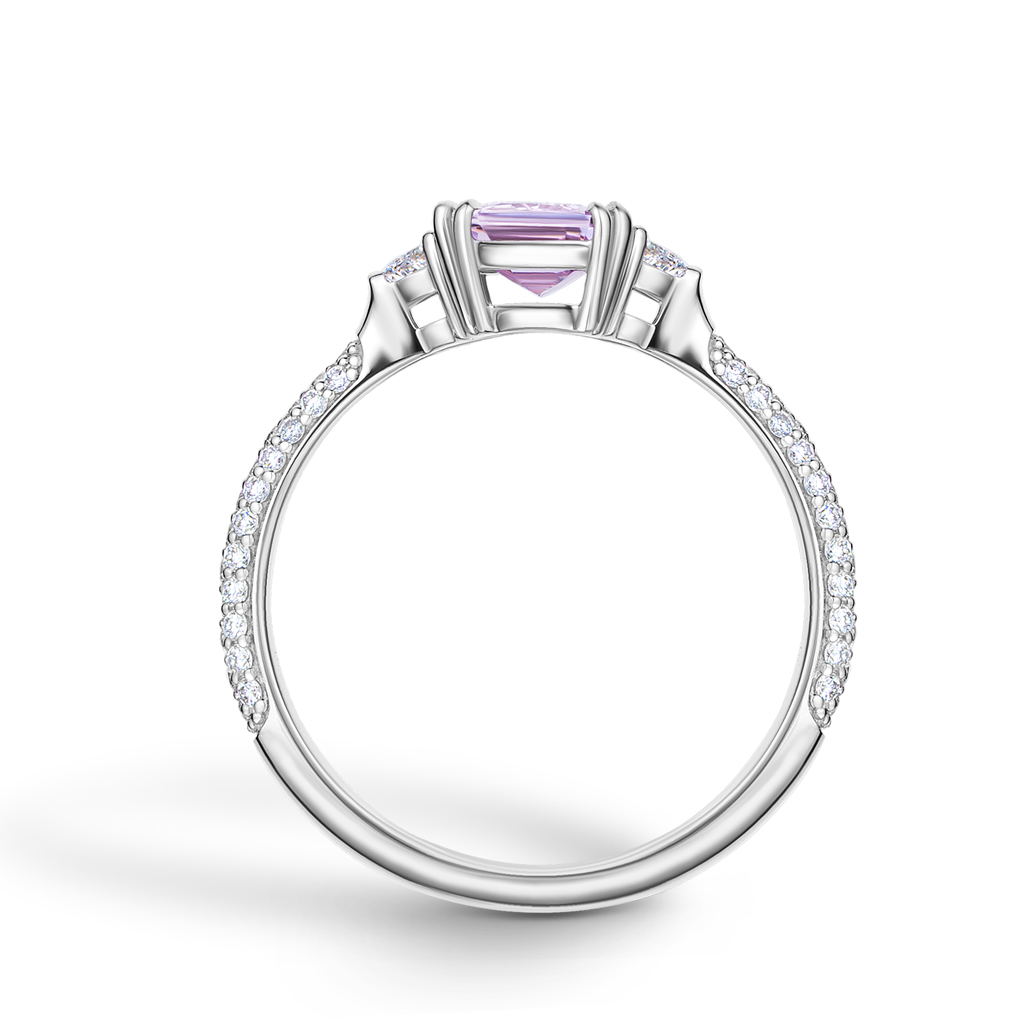 Кольцо из белого золота с бриллиантами и сапфиром